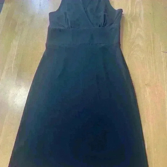 Ann Taylor LOFT Blk Dress (Side Zipper) Size 6 -B16 - Picture 3 of 9